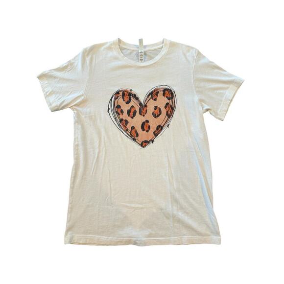 Bella + Canvas White Graphic Tee Leopard Print Heart Sketch Design Size Medium - Picture 2 of 4